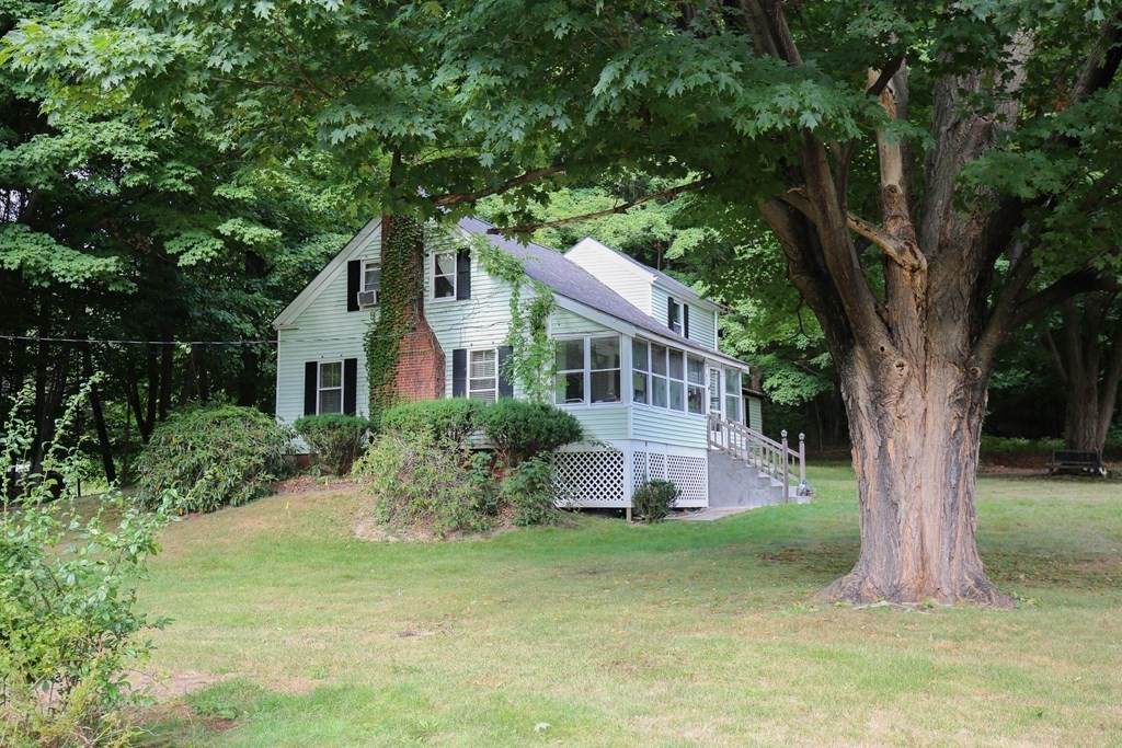 660 Salem St - Photo 1