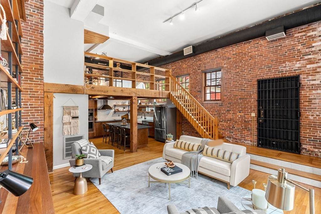 28 Seaverns Avenue - Photo 1