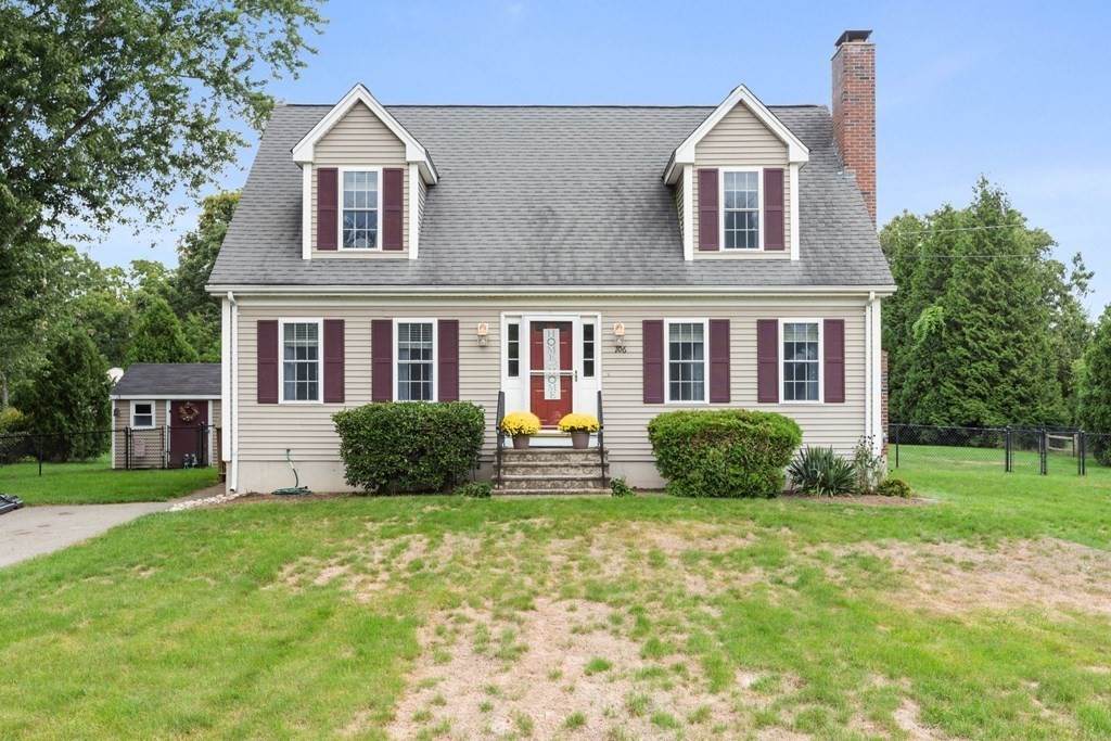 106 Pond St N - Photo 1