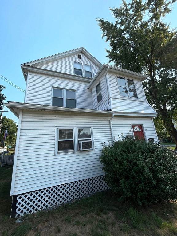 140 Columba St - Photo 1