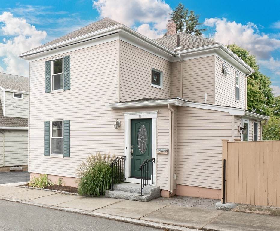 8 Swan Street - Photo 1