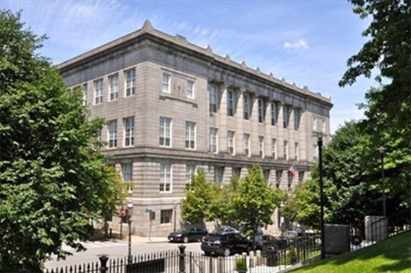 30 Monument Sq - Photo 1
