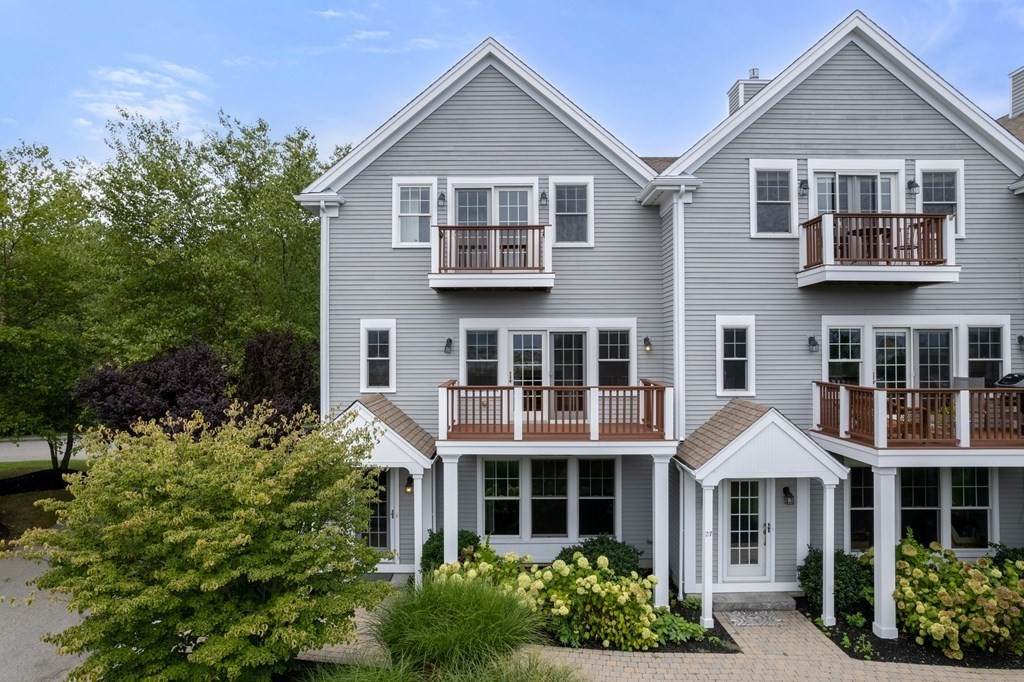 21 Musquashicut Ave - Photo 1