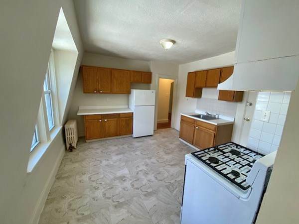 501 Warren Street - Photo 1