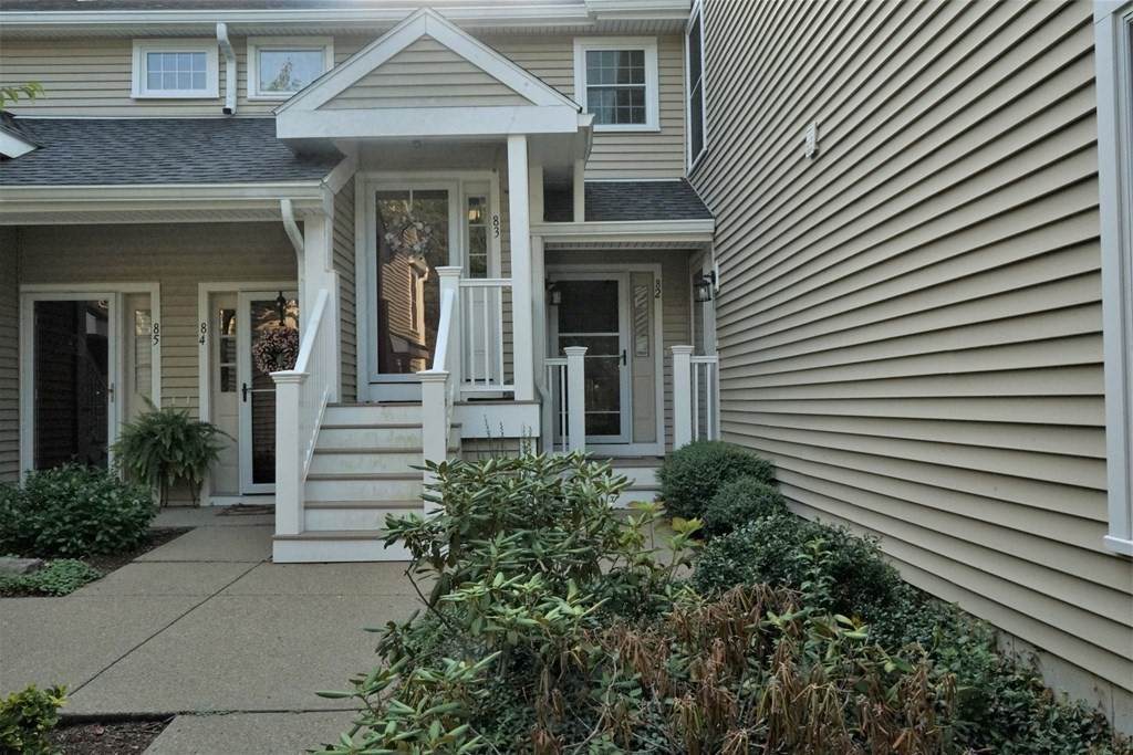 82 Bradford Commons Ln - Photo 1