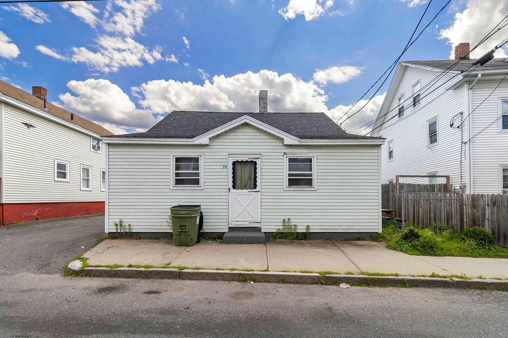 74 Pulaski St - Photo 1
