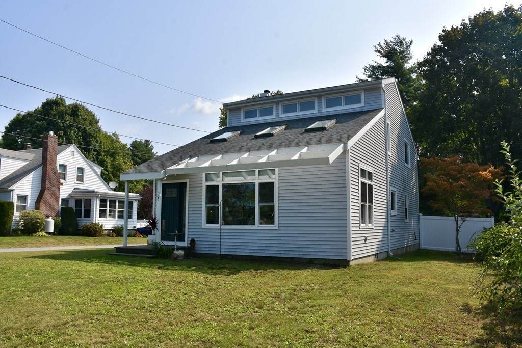 727 Reed Rd - Photo 1