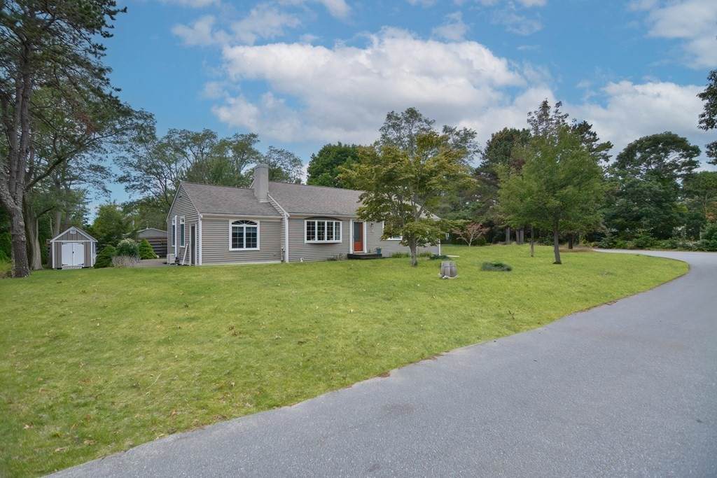 40 Village Lane - Photo 1