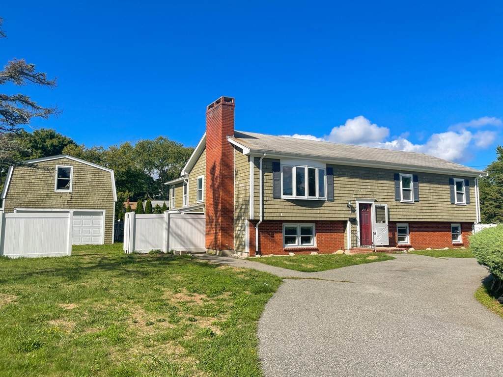 947 May St - Photo 1