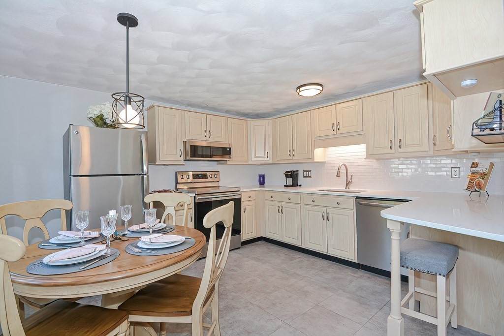 76 Renwick Rd - Photo 1
