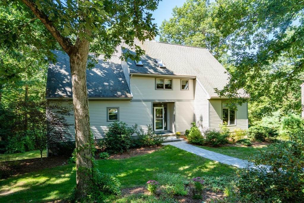 15 Teaberry Ln - Photo 1