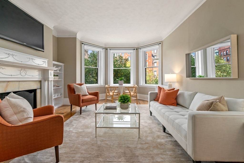 481 Beacon St - Photo 1