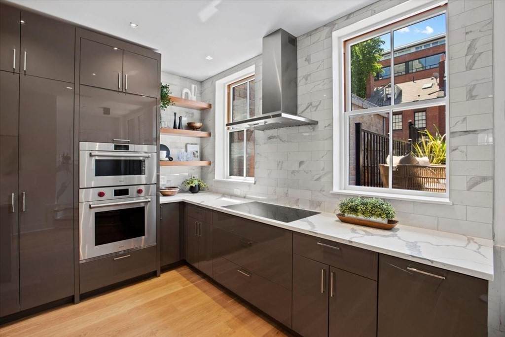 33 Bowdoin Street - Photo 1
