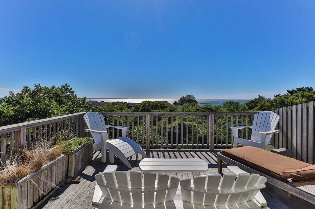 4 Willow Drive - Photo 1