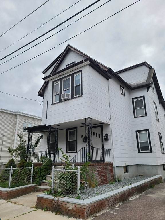 17 Stearns St - Photo 1