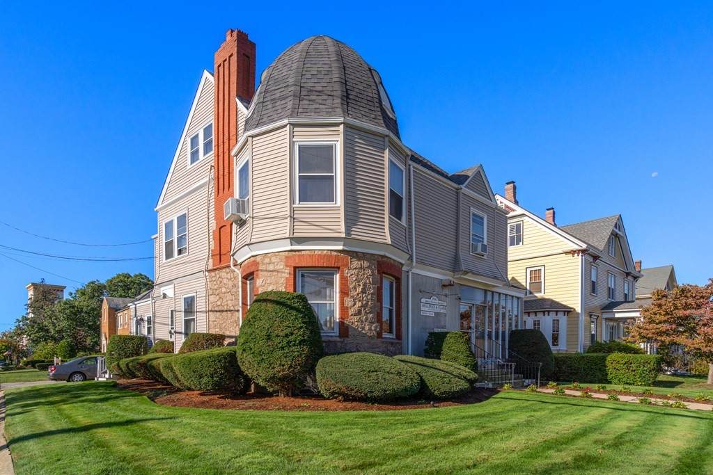 106 West Foster Street - Photo 1