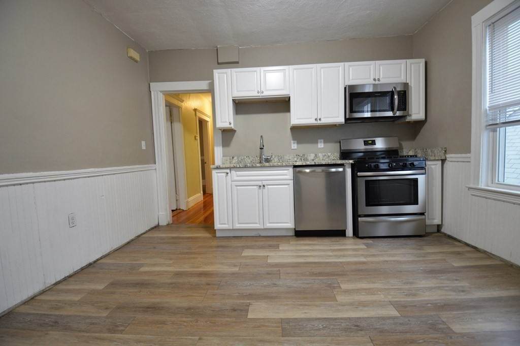 18 Perry Street - Photo 1