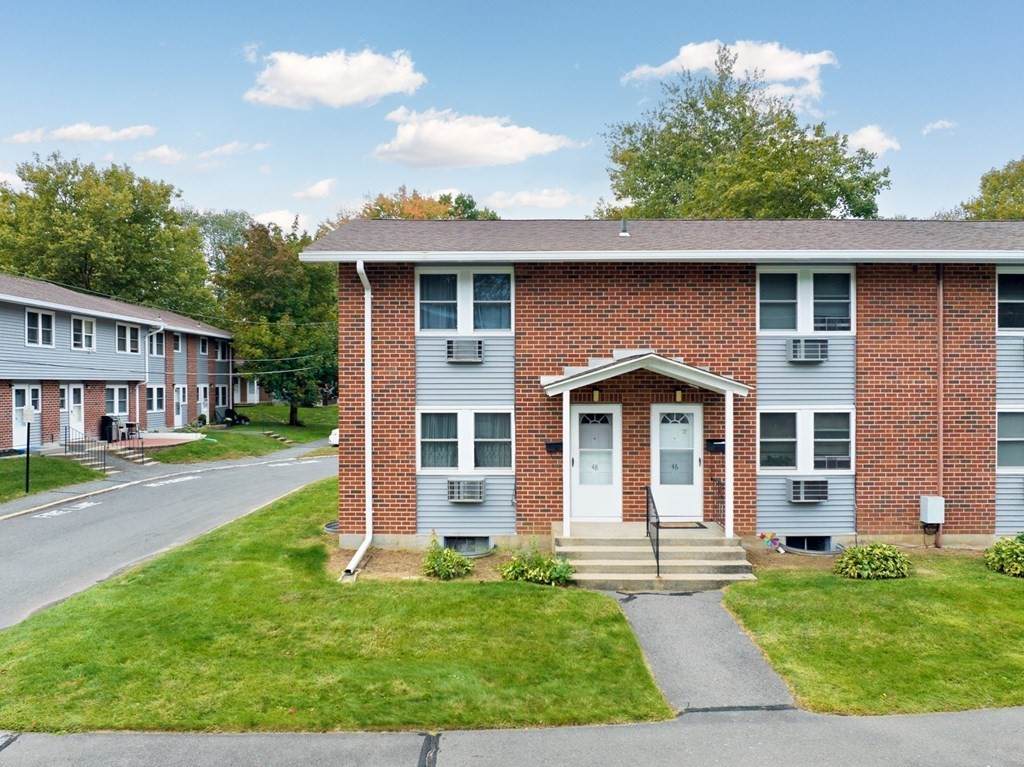 48 Manor Court - Photo 1