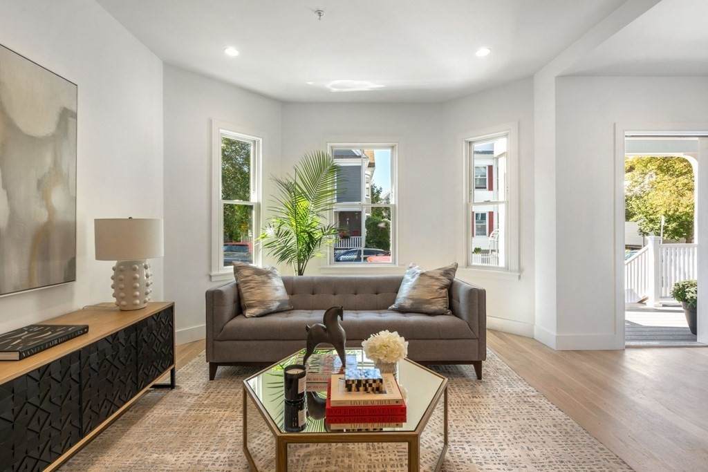 27 Saxton - Photo 1