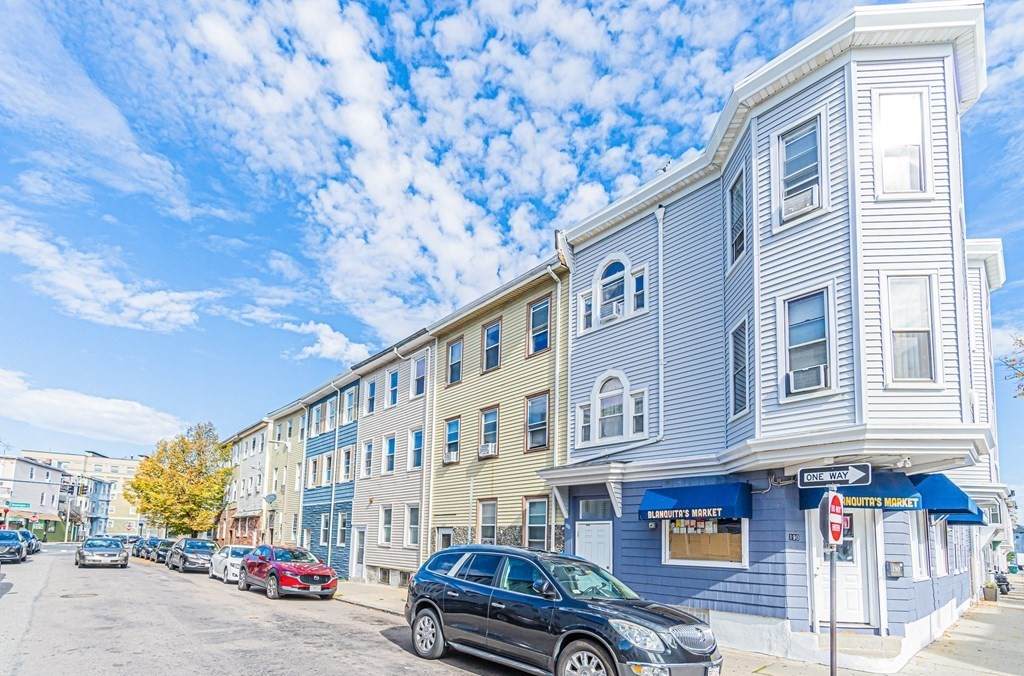 186 Marion St - Photo 1