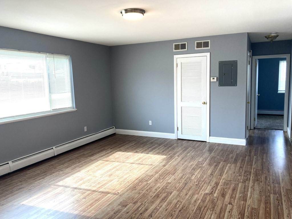 191 Glasgow St - Photo 1