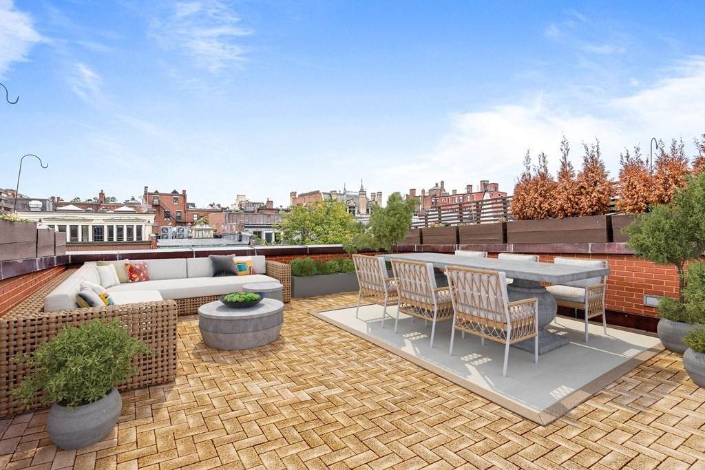 330 Newbury Street - Photo 1