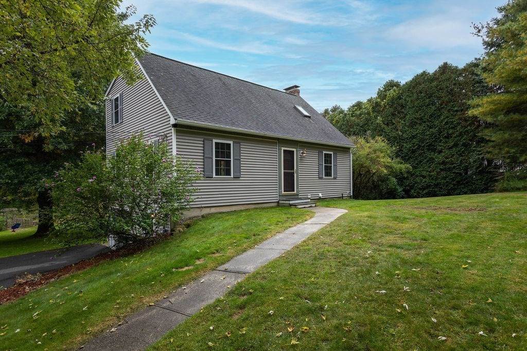 154 Chauncey Walker St - Photo 1