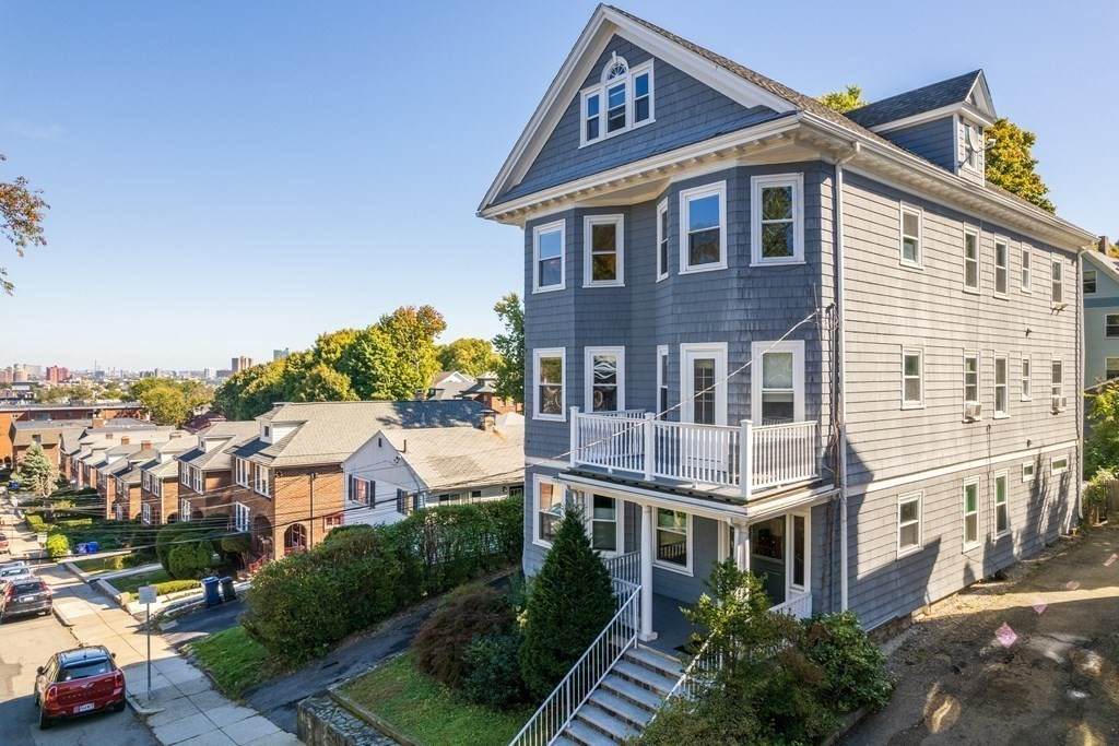 3 Woodstock Avenue - Photo 1