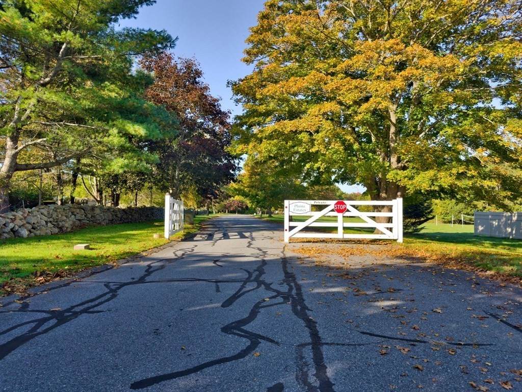 34 Plains Field Drive - Photo 1