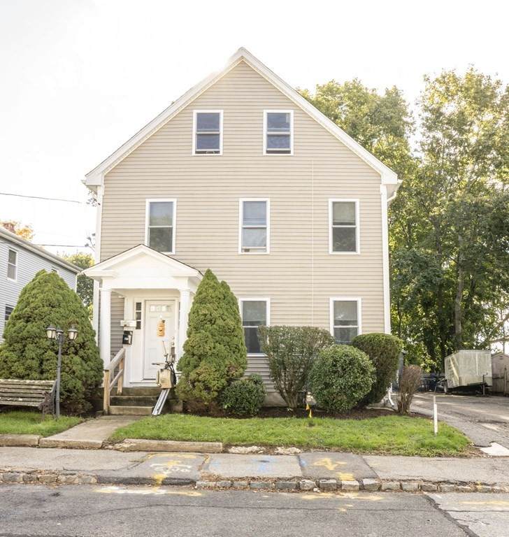 12 Beacon St - Photo 1