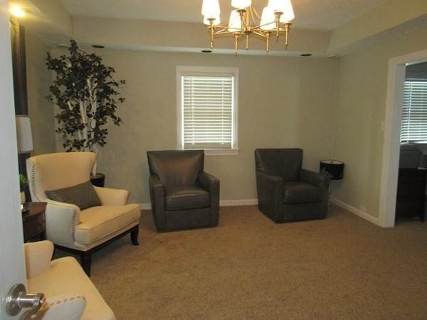 351 Plantation St - Photo 1