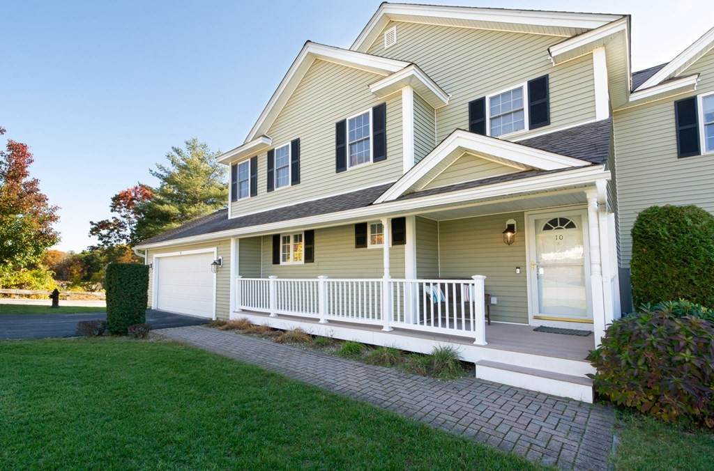 10 Woods Lane - Photo 1