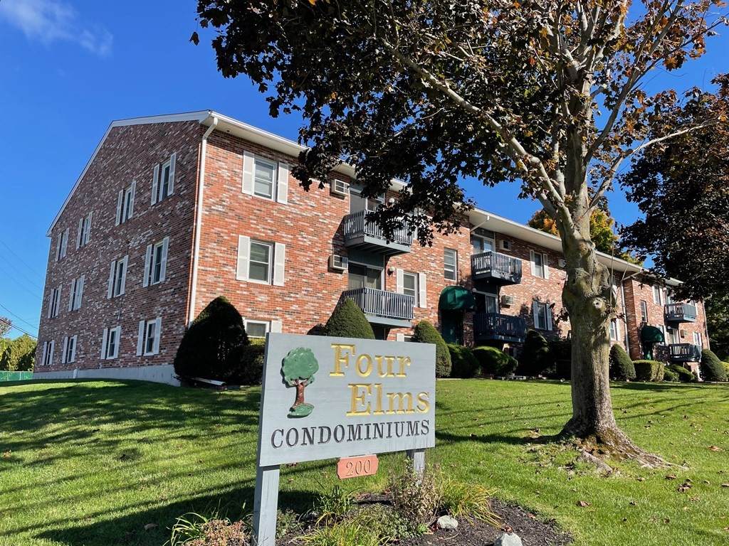 200 Manville Hill - Photo 1