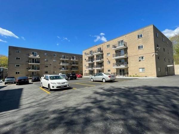 121 Tremont St - Photo 1