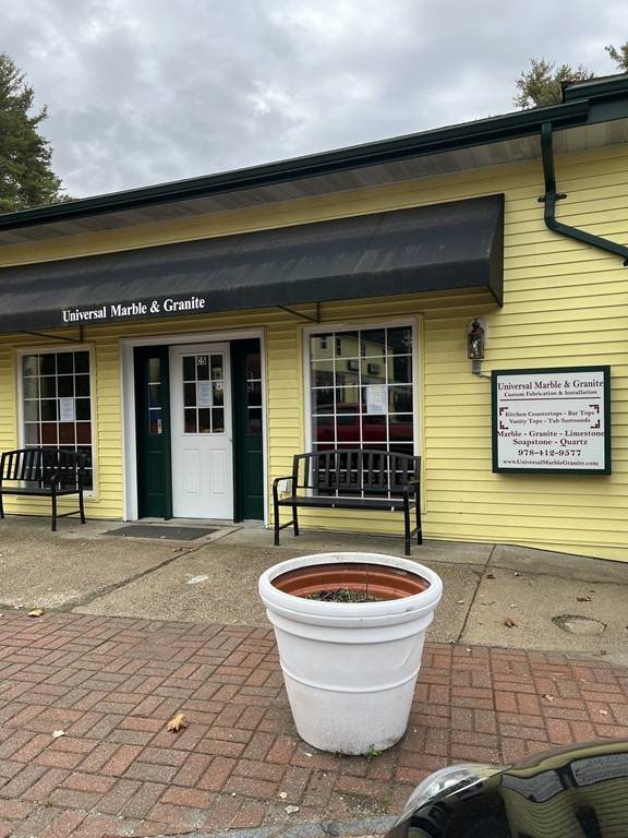 73 Turnpike Rd - Photo 1