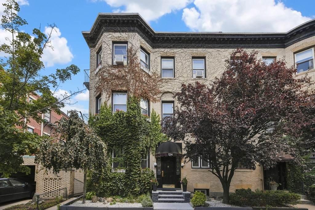 124 Saint Mary's - Photo 1