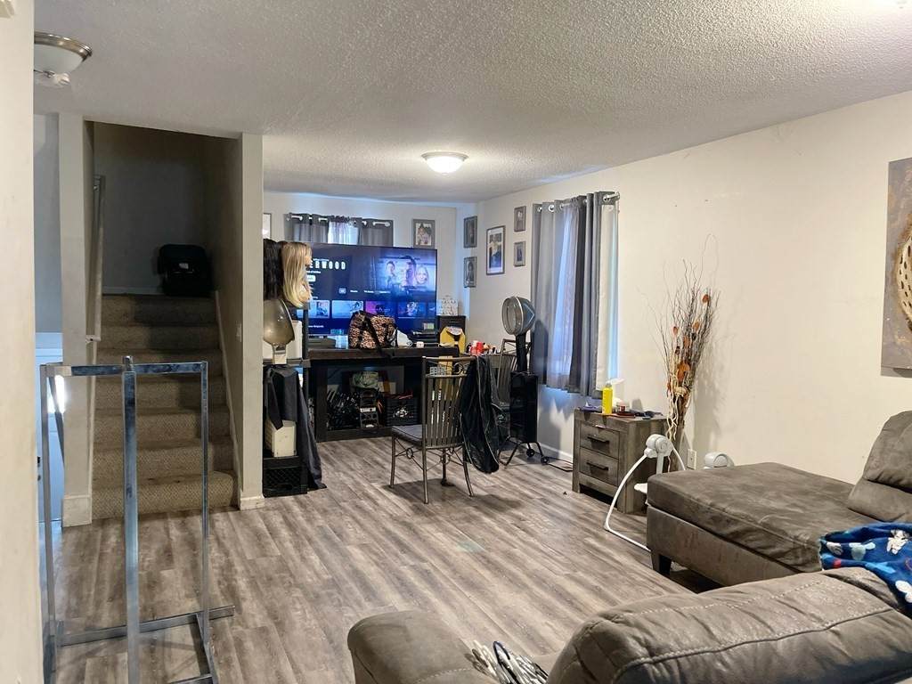 53 Allendale St - Photo 1
