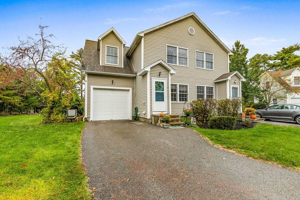 5 Carver Square Blvd - Photo 1