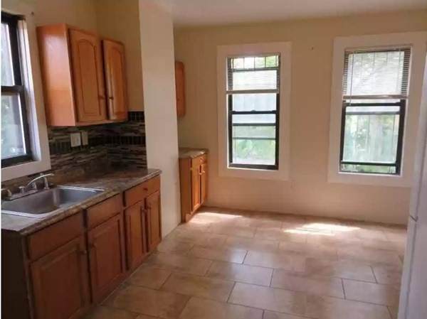 240 Blue Hill - Photo 1