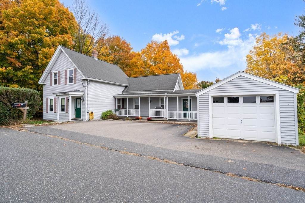 68 Lincoln St - Photo 1