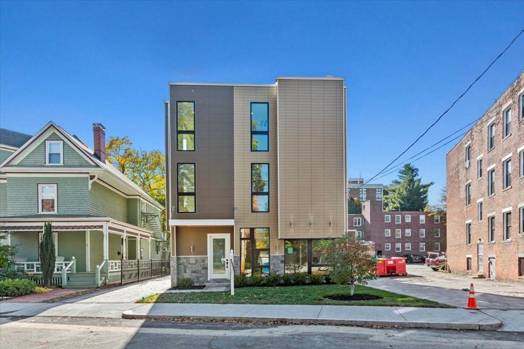 44 Vernon St - Photo 1