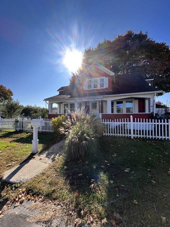 19 Marshall Ave - Photo 1