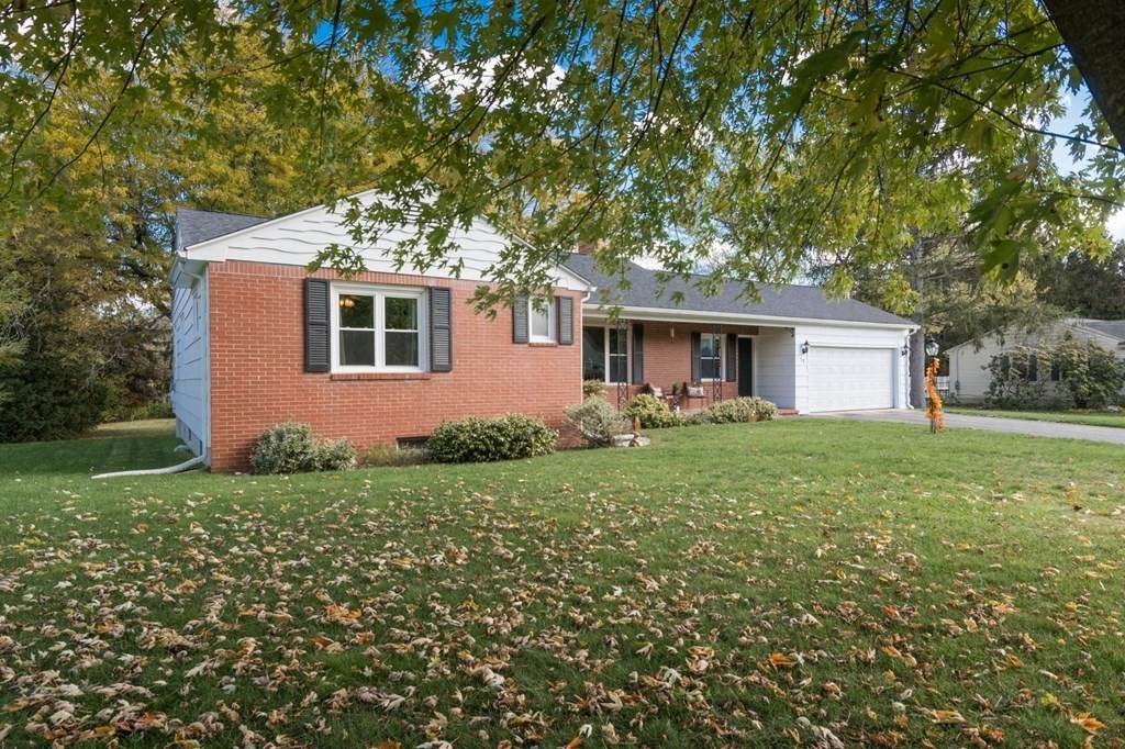 12 Brooklawn Rd - Photo 1