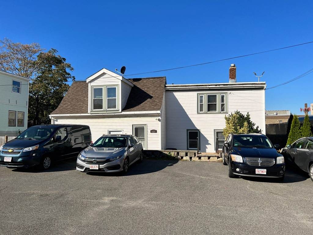 688 Summer St - Photo 1