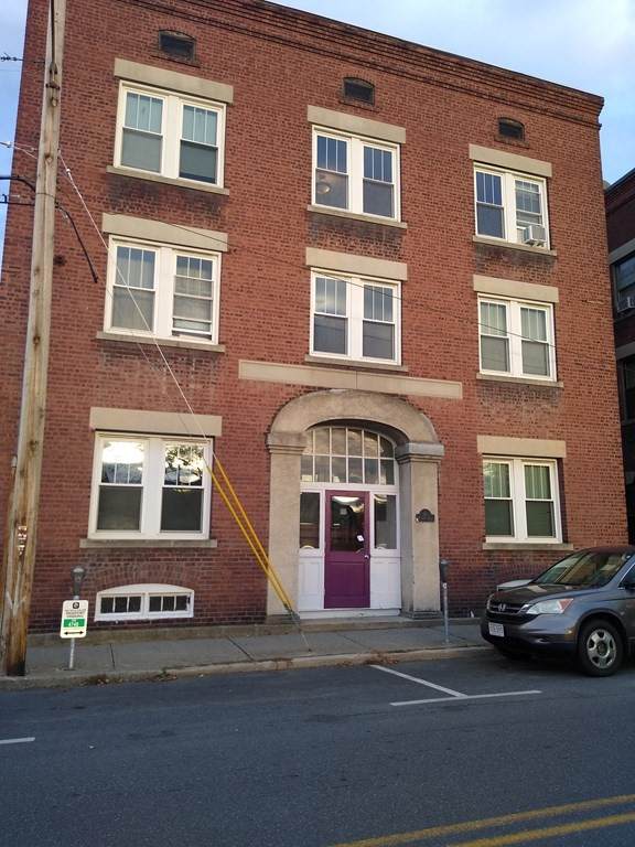 11 Conway St - Photo 1
