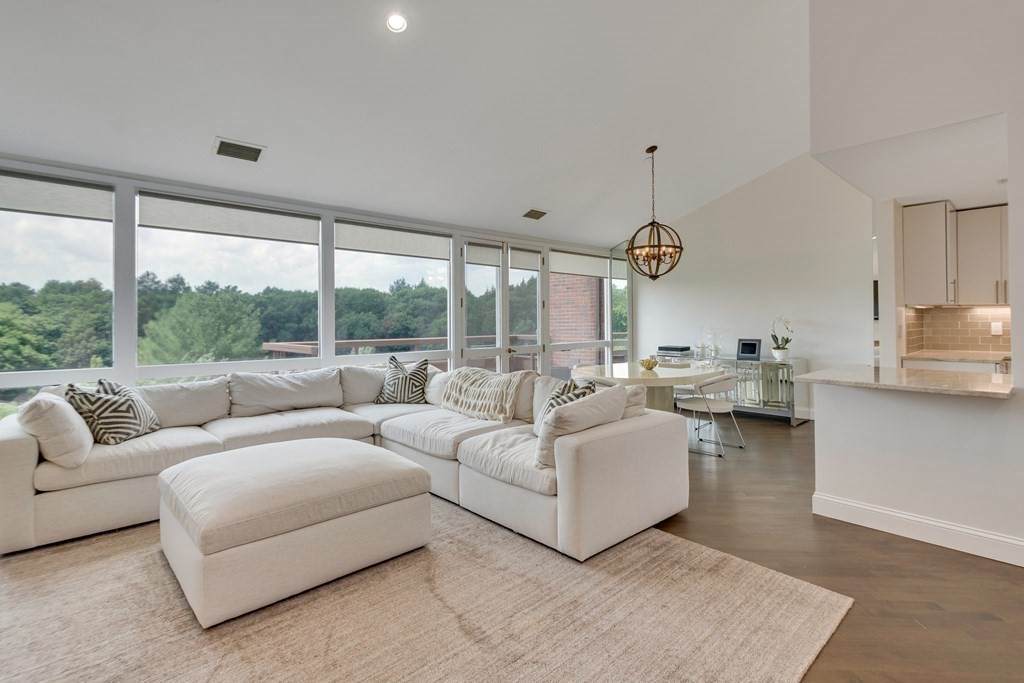 241 Perkins Street - Photo 1