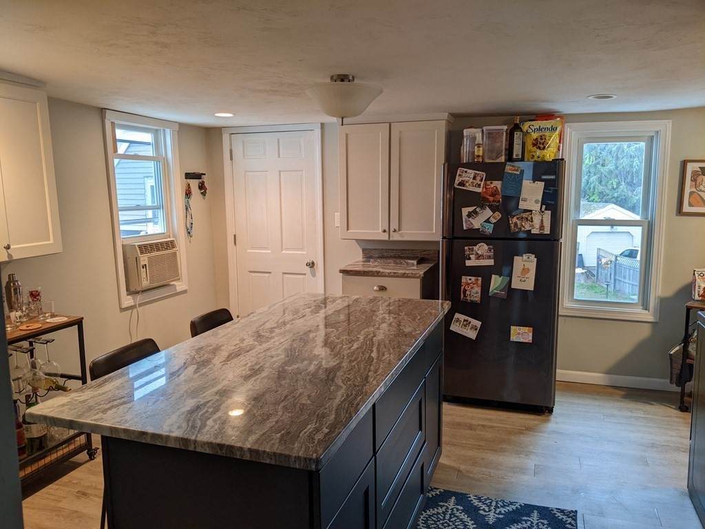30 Wilbur St - Photo 1