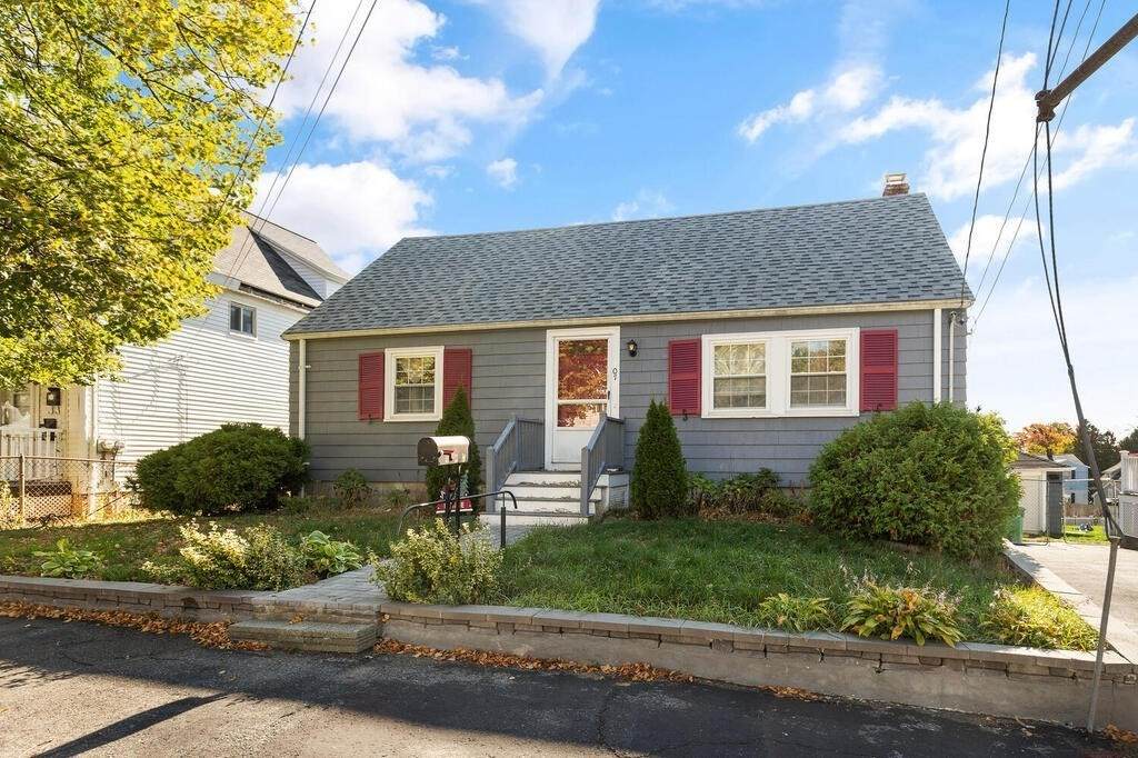 7 Glen Ave - Photo 1