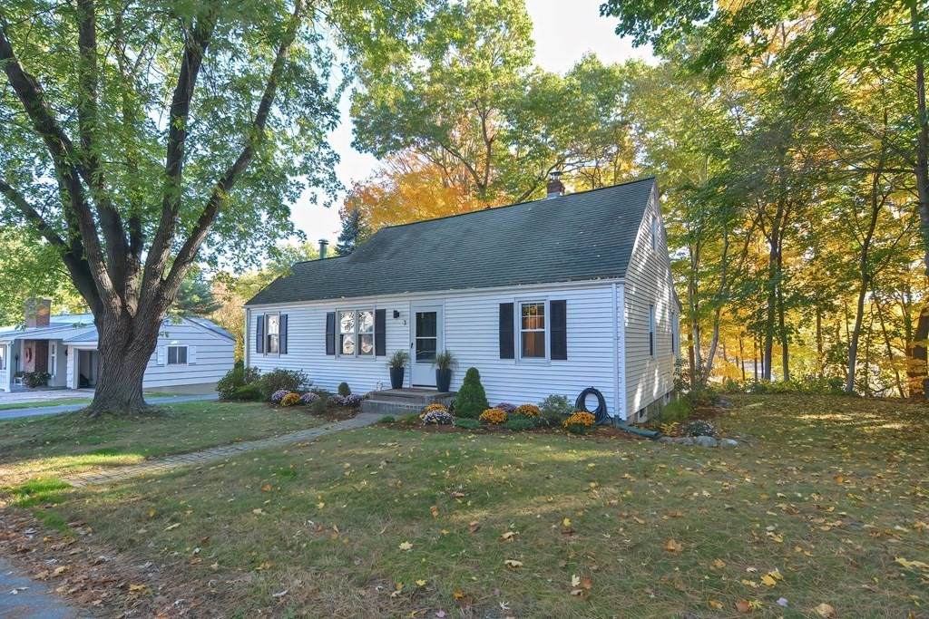 3 Hall Pond Road - Photo 1