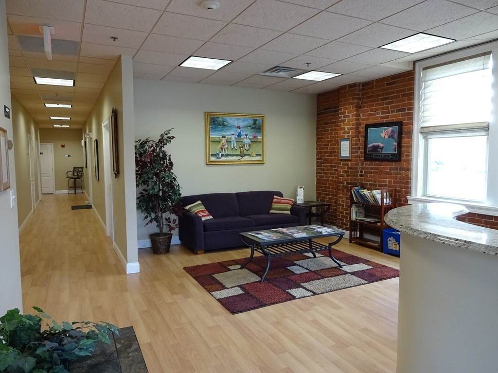 486 Chestnut St - Photo 1
